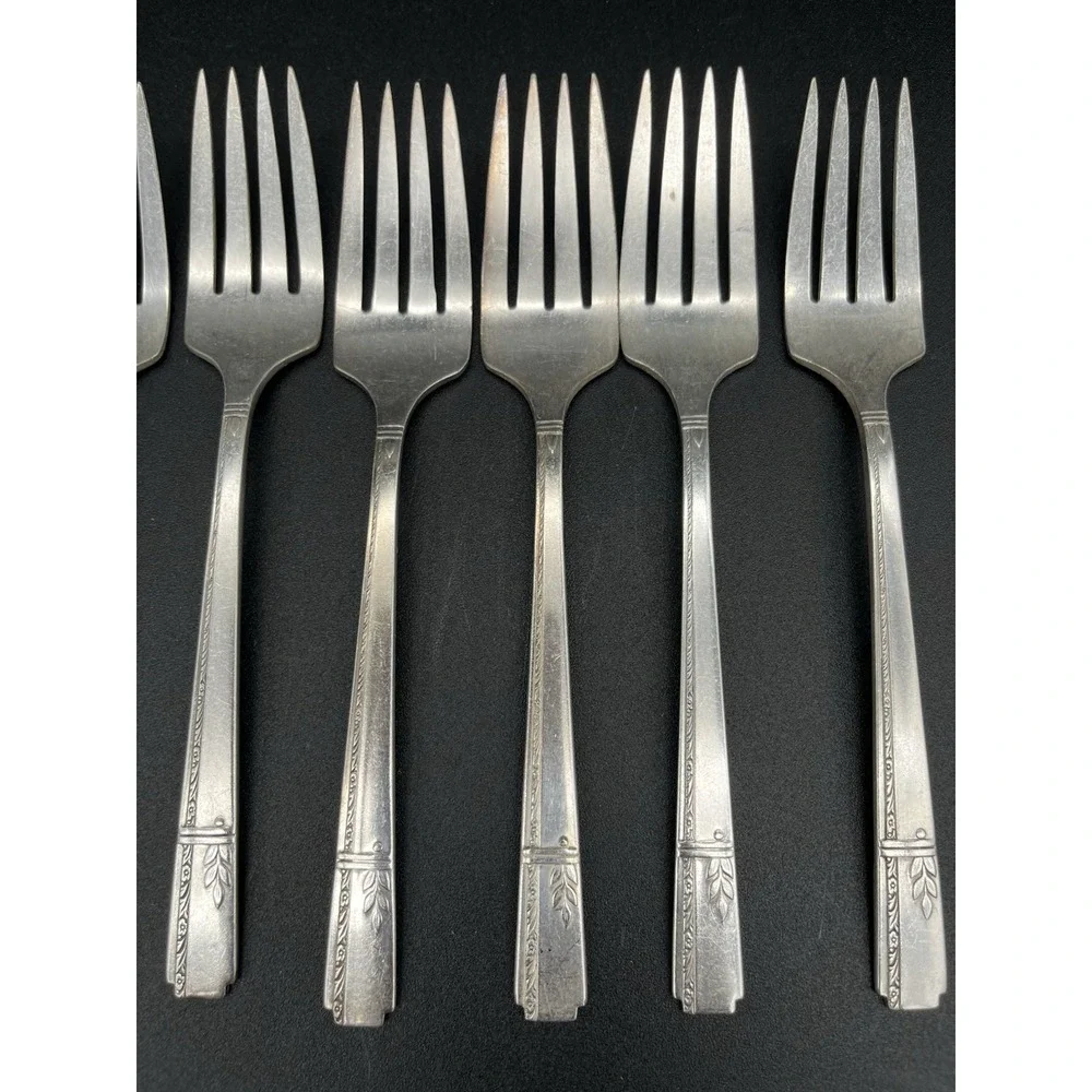 Grenoble Silverplate Salad Fork Set 8 Pieces Oneida Silver Circa 1938